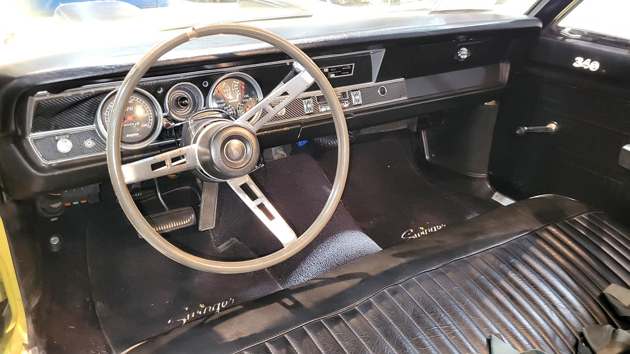 2nd Image of a 1970 DODGE DART