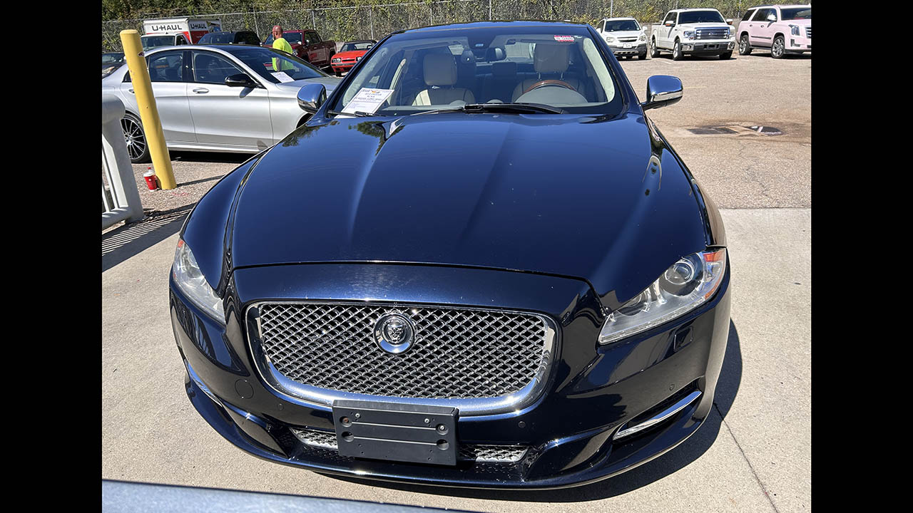 1st Image of a 2012 JAGUAR XJ XJL