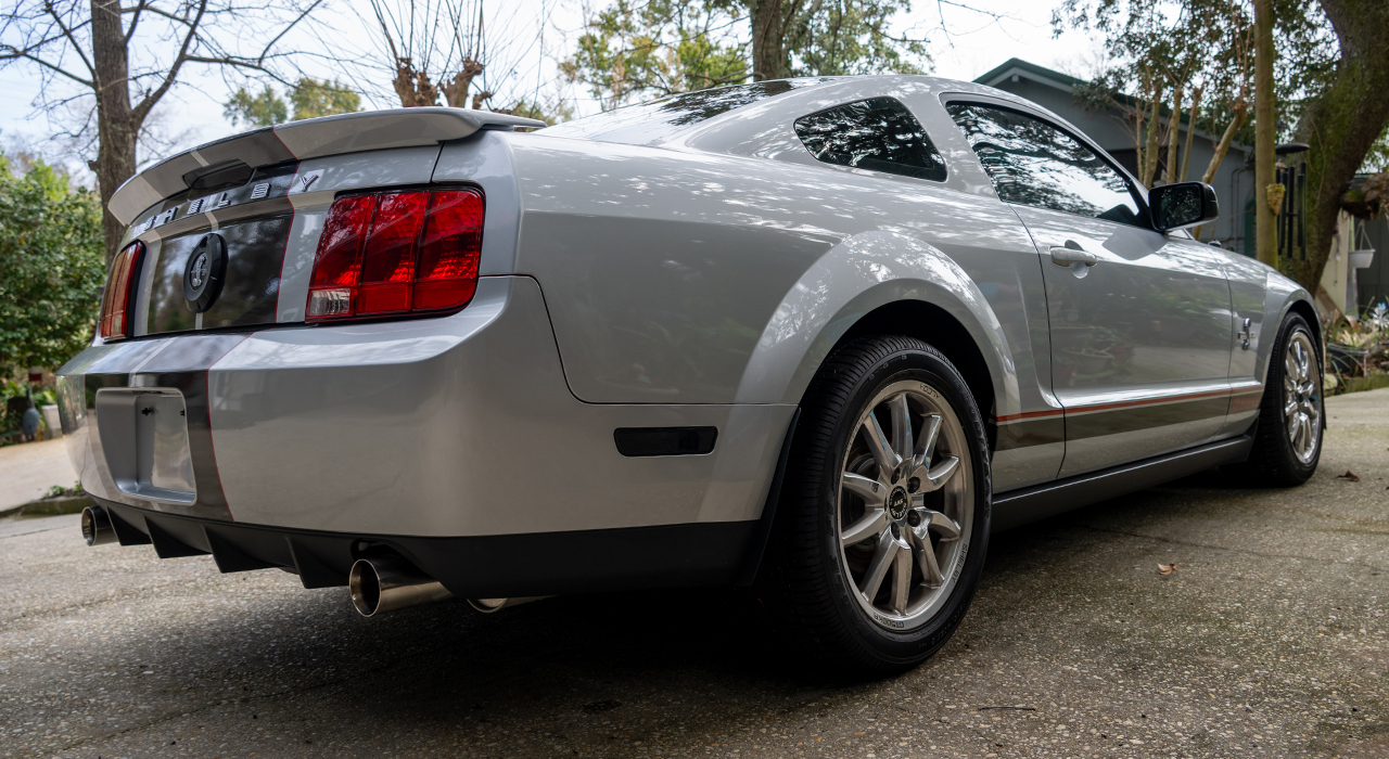 3rd Image of a 2008 MUSTANG GT500 KR